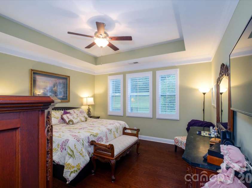 4804 Star Hill Lane, Charlotte, NC 28214.  MLS# CAR4403780, YatesRealty ID 39943. 