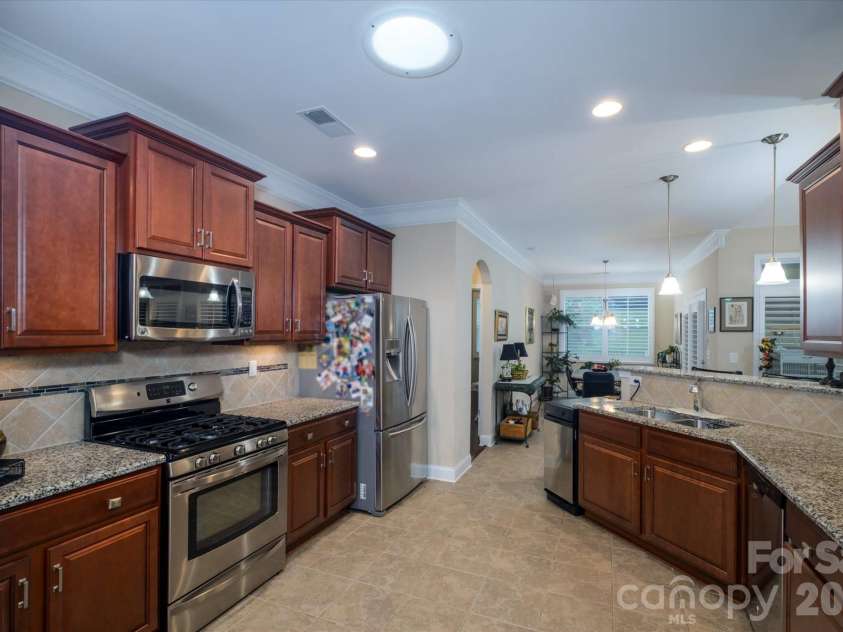4804 Star Hill Lane, Charlotte, NC 28214.  MLS# CAR4403780, YatesRealty ID 39943. 