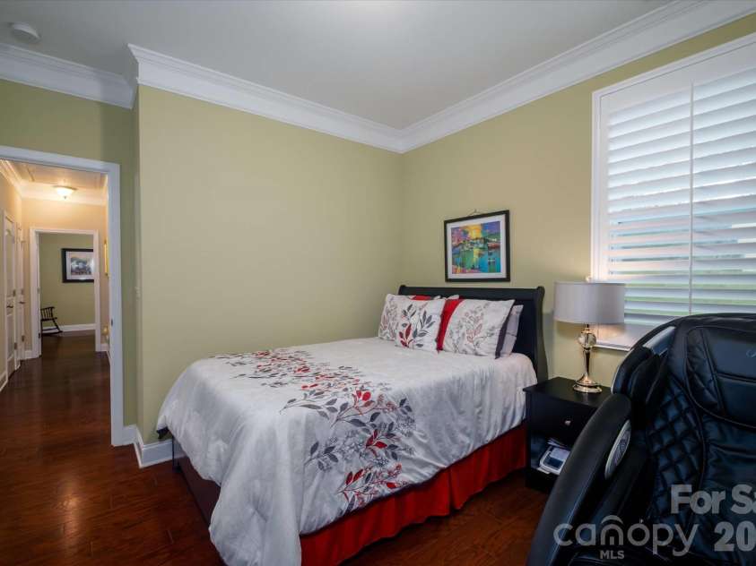 4804 Star Hill Lane, Charlotte, NC 28214.  MLS# CAR4403780, YatesRealty ID 39943. 