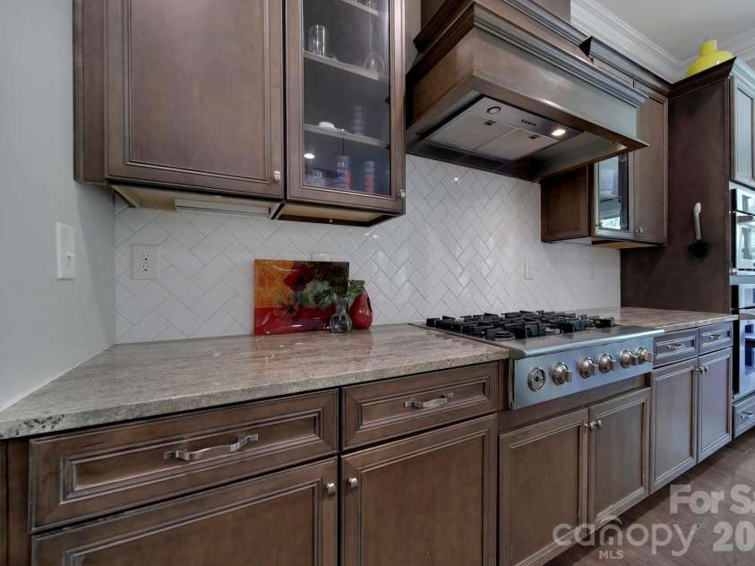 105 Highclere Drive, Waxhaw, NC 28173.  MLS# CAR4399731, YatesRealty ID 39946. 