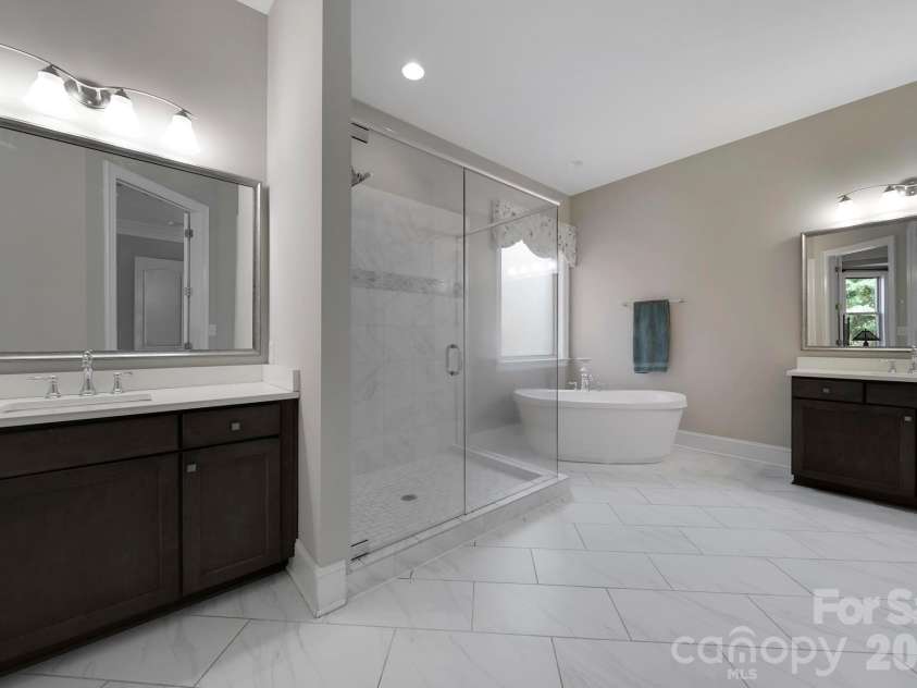 105 Highclere Drive, Waxhaw, NC 28173.  MLS# CAR4399731, YatesRealty ID 39946. 