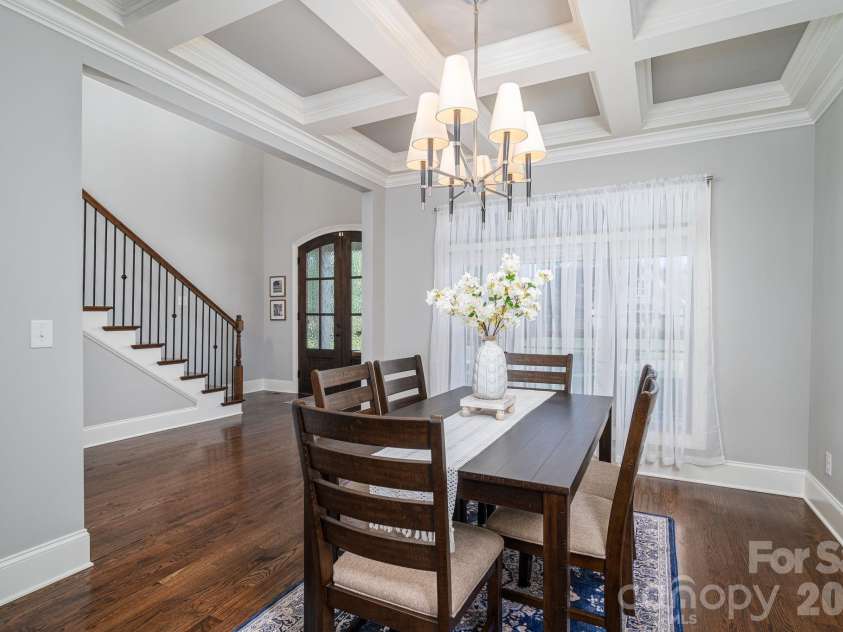 708 Players Ridge Road, Hickory, NC 28601.  MLS# CAR4405752, YatesRealty ID 39947. 