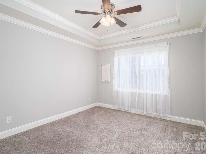 708 Players Ridge Road, Hickory, NC 28601.  MLS# CAR4405752, YatesRealty ID 39947. 