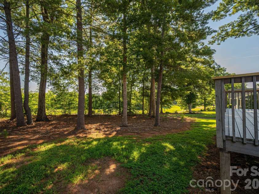 708 Players Ridge Road, Hickory, NC 28601.  MLS# CAR4405752, YatesRealty ID 39947. 