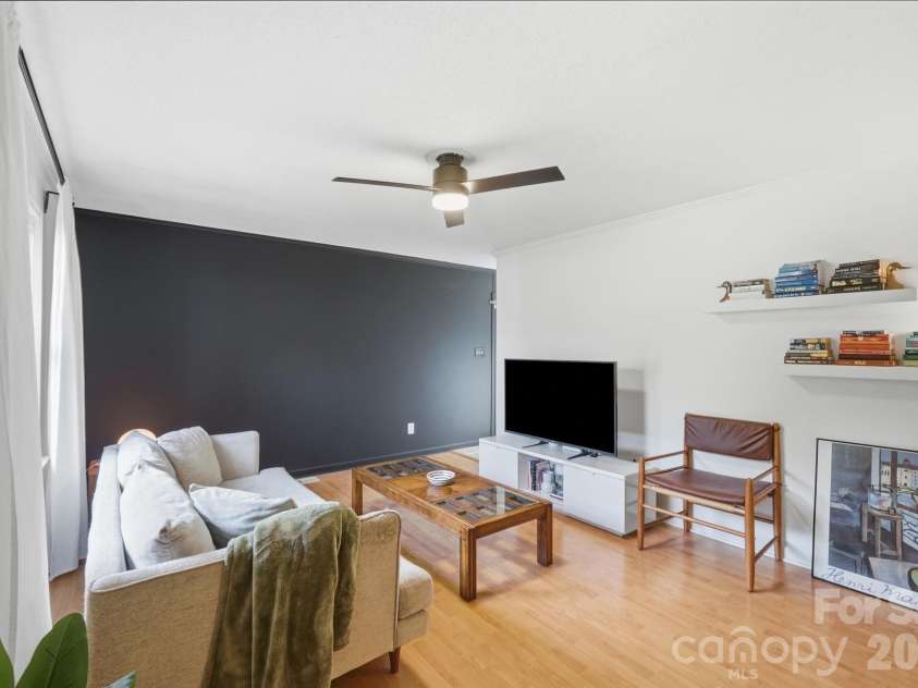 605 Powerline Avenue, Belmont, NC 28012.  MLS# CAR4406622, YatesRealty ID 39948. 