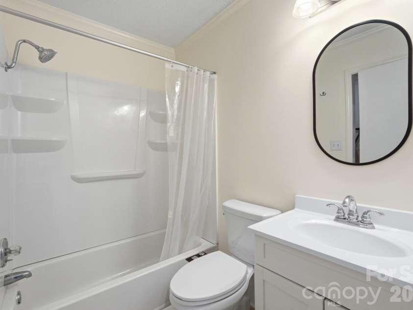 605 Powerline Avenue, Belmont, NC 28012.  MLS# CAR4406622, YatesRealty ID 39948. 