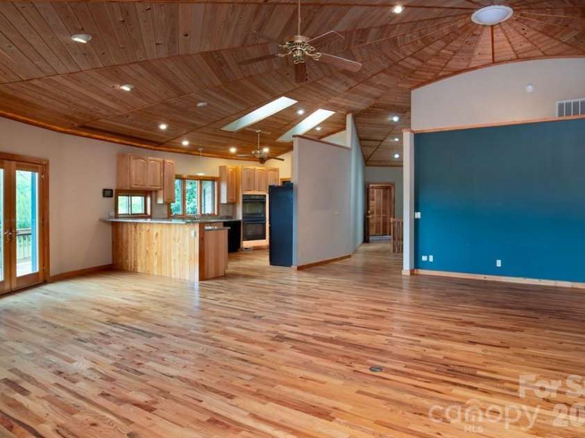 417 Quiet Forest Lane, Sylva, NC 28779.  MLS# CAR4361763, YatesRealty ID 39949. 