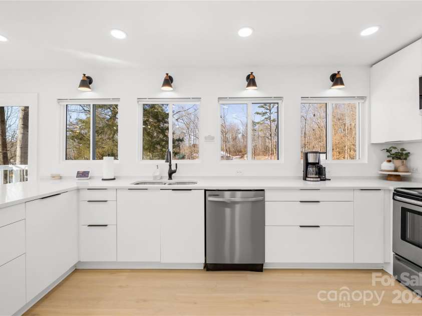 126 Abbey Lane, Mount Gilead, NC 27306.  MLS# CAR4216588, YatesRealty ID 3995. 