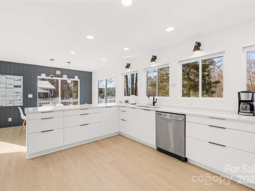 126 Abbey Lane, Mount Gilead, NC 27306.  MLS# CAR4216588, YatesRealty ID 3995. 