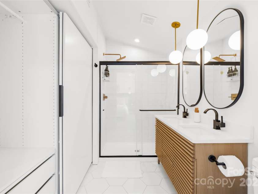 126 Abbey Lane, Mount Gilead, NC 27306.  MLS# CAR4216588, YatesRealty ID 3995. 