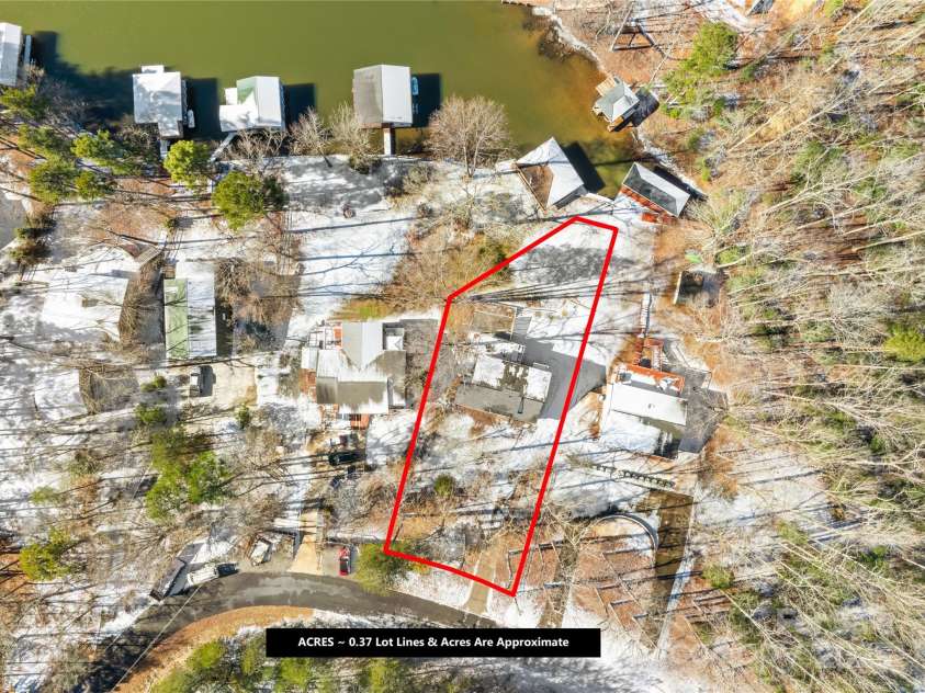 126 Abbey Lane, Mount Gilead, NC 27306.  MLS# CAR4216588, YatesRealty ID 3995. 