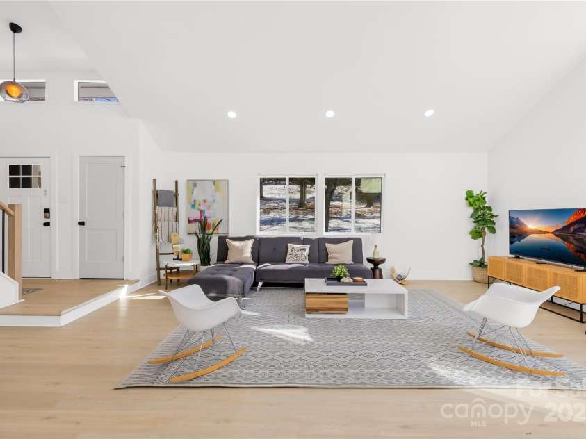 126 Abbey Lane, Mount Gilead, NC 27306.  MLS# CAR4216588, YatesRealty ID 3995. 