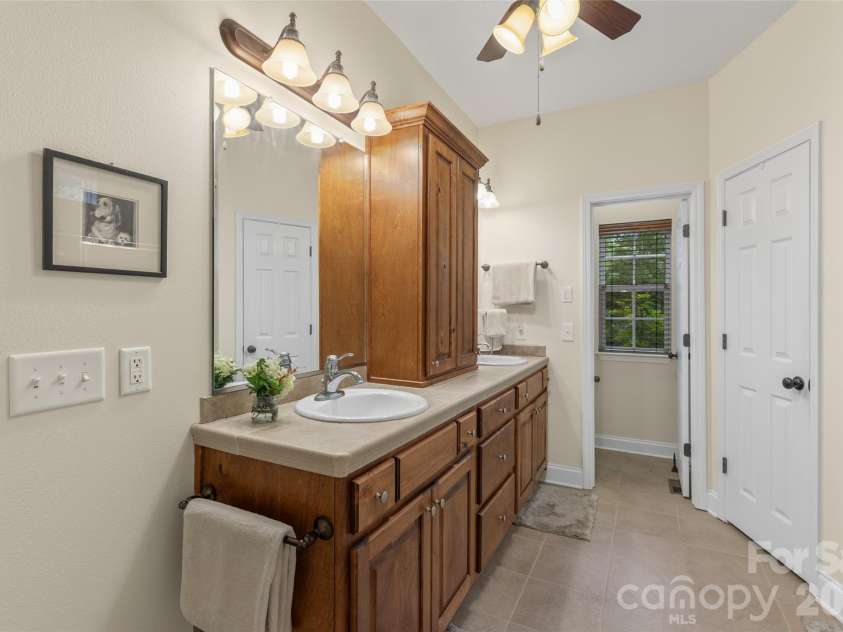 141 Dolly Lane, Highlands, NC 28741.  MLS# CAR4403878, YatesRealty ID 39950. 