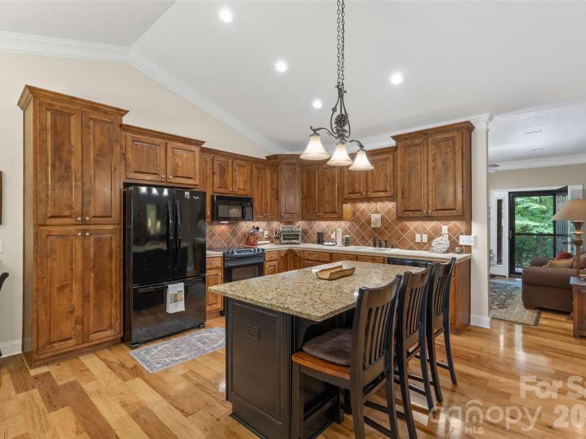 141 Dolly Lane, Highlands, NC 28741.  MLS# CAR4403878, YatesRealty ID 39950. 