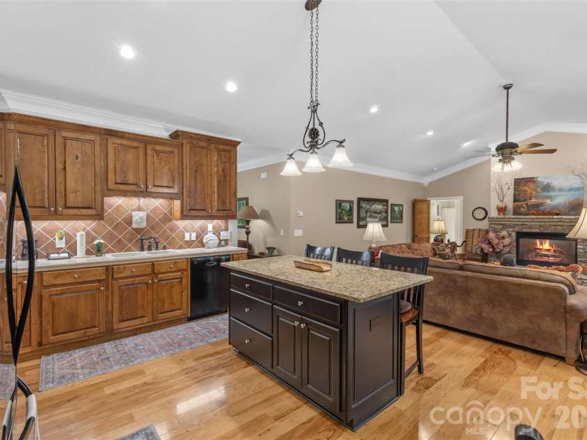 141 Dolly Lane, Highlands, NC 28741.  MLS# CAR4403878, YatesRealty ID 39950. 