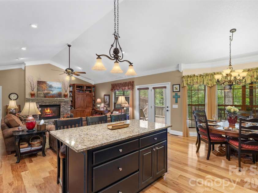 141 Dolly Lane, Highlands, NC 28741.  MLS# CAR4403878, YatesRealty ID 39950. 
