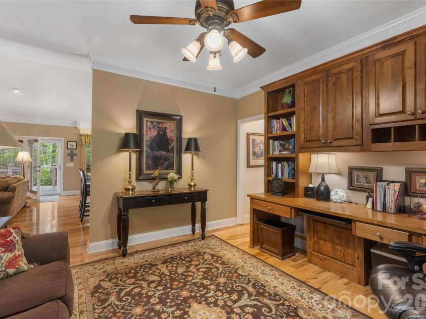 141 Dolly Lane, Highlands, NC 28741.  MLS# CAR4403878, YatesRealty ID 39950. 