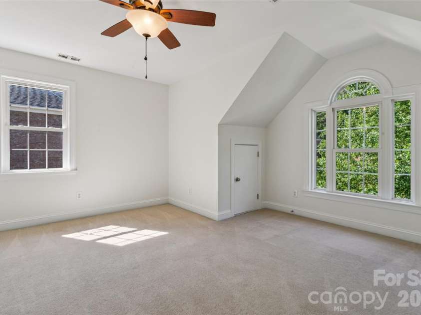 9727 Devonshire Drive, Huntersville, NC 28078.  MLS# CAR4398845, YatesRealty ID 39956. Bedroom #4