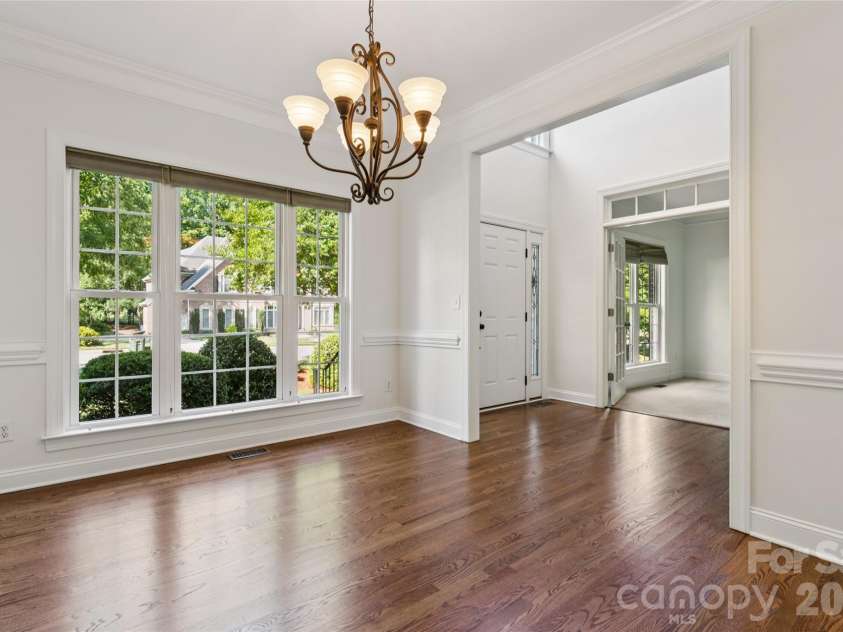 9727 Devonshire Drive, Huntersville, NC 28078.  MLS# CAR4398845, YatesRealty ID 39956. Birmingham flooring in formal dining room