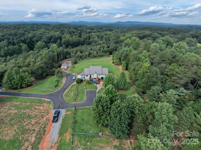 434 Cherry Mountain Street, Forest City, NC 28043.  MLS# CAR4281963, YatesRealty ID 39957. 