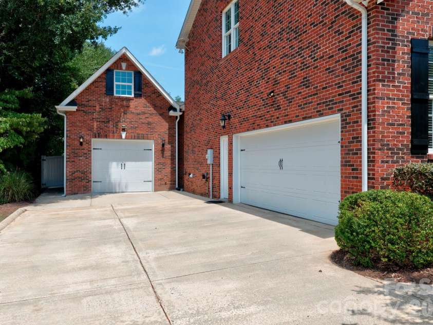4506 Landmark Drive, Rock Hill, SC 29732.  MLS# CAR4405813, YatesRealty ID 39958. 