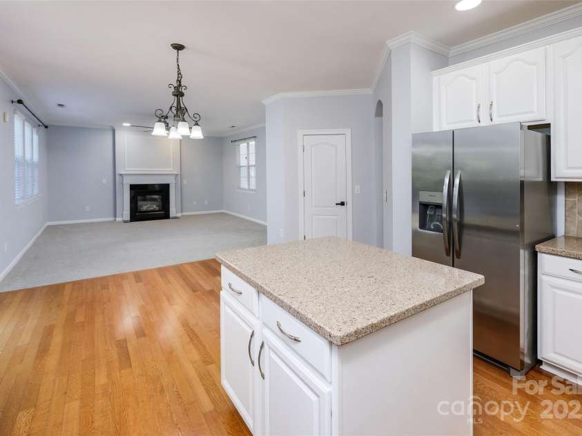 5726 Cactus Valley Road, Charlotte, NC 28277.  MLS# CAR4216456, YatesRealty ID 3996. 