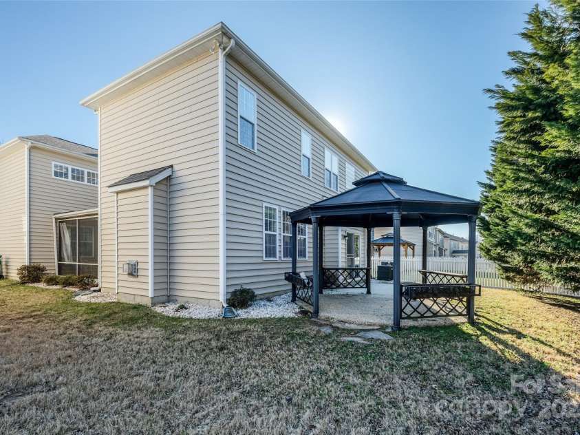 5726 Cactus Valley Road, Charlotte, NC 28277.  MLS# CAR4216456, YatesRealty ID 3996. 
