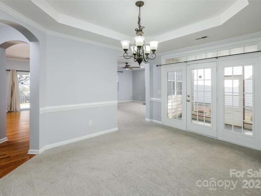 5726 Cactus Valley Road, Charlotte, NC 28277.  MLS# CAR4216456, YatesRealty ID 3996. Formal Dining
