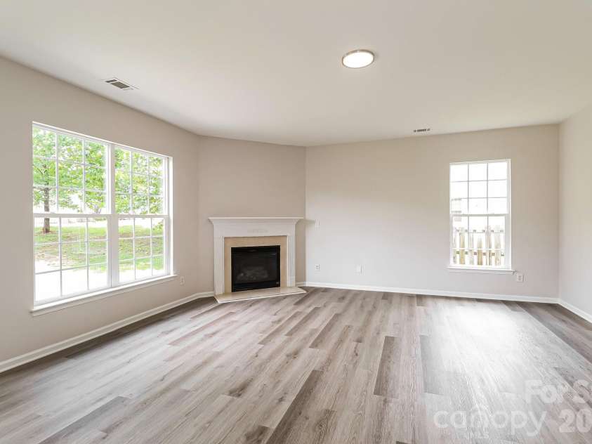 9039 Goldfields Drive, Charlotte, NC 28227.  MLS# CAR4397588, YatesRealty ID 39962. 