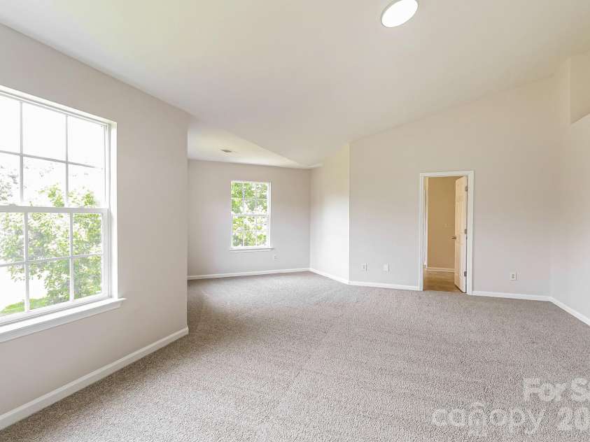 9039 Goldfields Drive, Charlotte, NC 28227.  MLS# CAR4397588, YatesRealty ID 39962. 