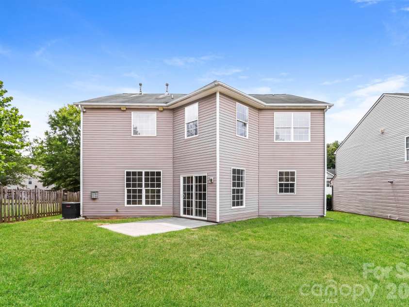 9039 Goldfields Drive, Charlotte, NC 28227.  MLS# CAR4397588, YatesRealty ID 39962. 
