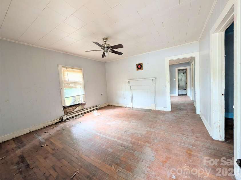 109 Carlton Drive, Cherryville, NC 28021.  MLS# CAR4407803, YatesRealty ID 39963. 