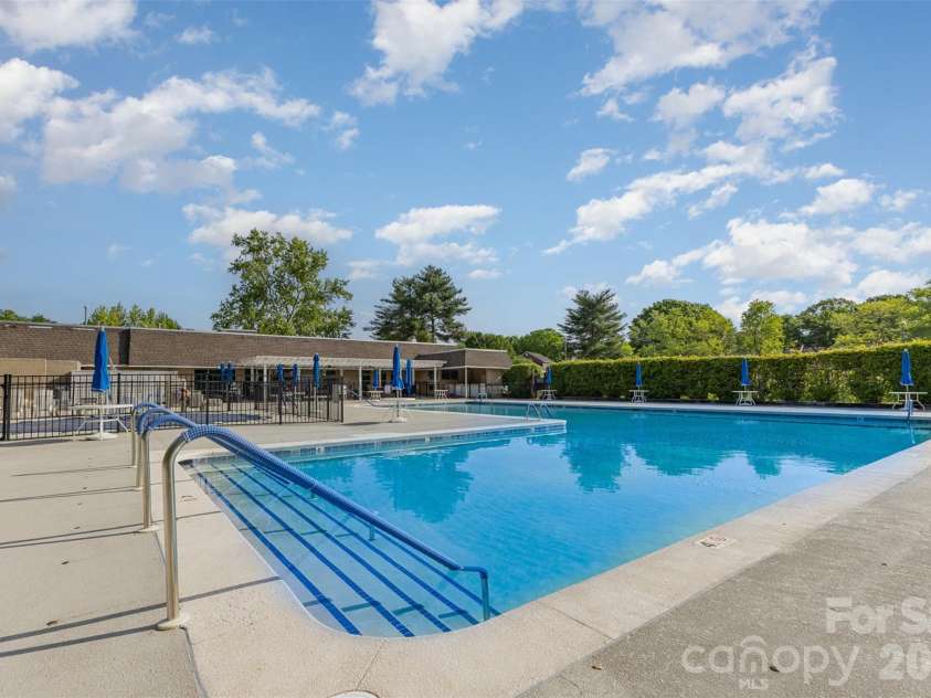 8308 Knights Bridge Road, Charlotte, NC 28210.  MLS# CAR4407815, YatesRealty ID 39967. 