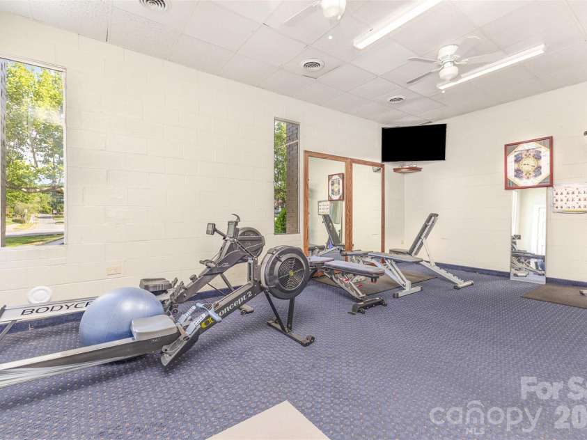 8308 Knights Bridge Road, Charlotte, NC 28210.  MLS# CAR4407815, YatesRealty ID 39967. 