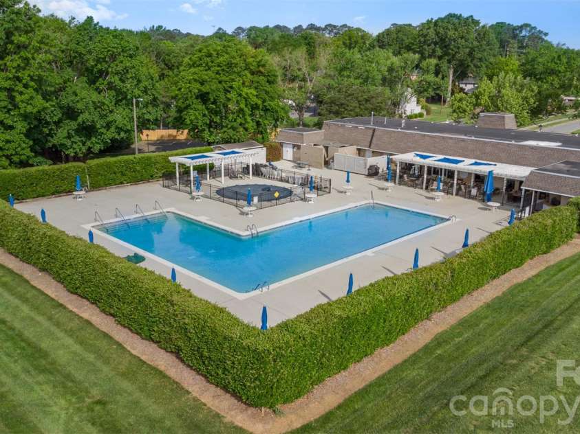 8308 Knights Bridge Road, Charlotte, NC 28210.  MLS# CAR4407815, YatesRealty ID 39967. 