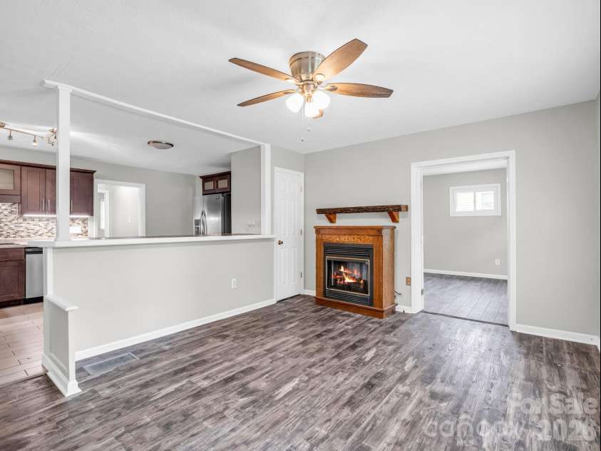119 Scenic View Drive, Swannanoa, NC 28778.  MLS# CAR4402505, YatesRealty ID 39968. 