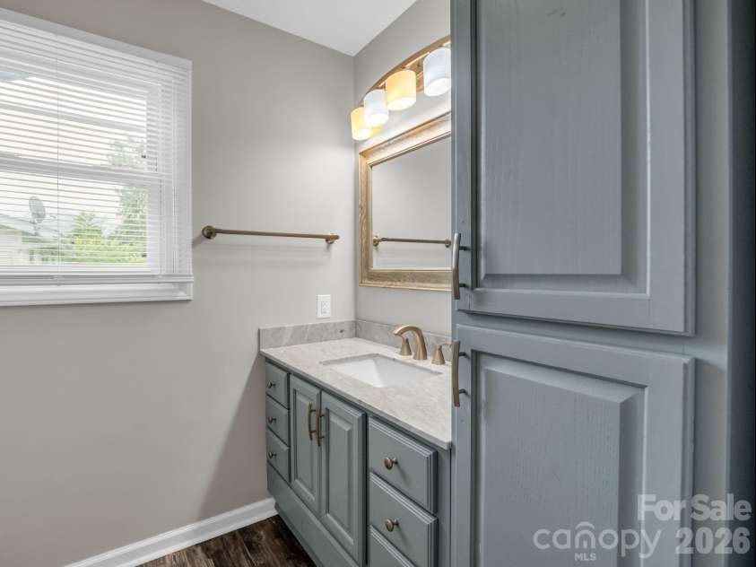119 Scenic View Drive, Swannanoa, NC 28778.  MLS# CAR4402505, YatesRealty ID 39968. 