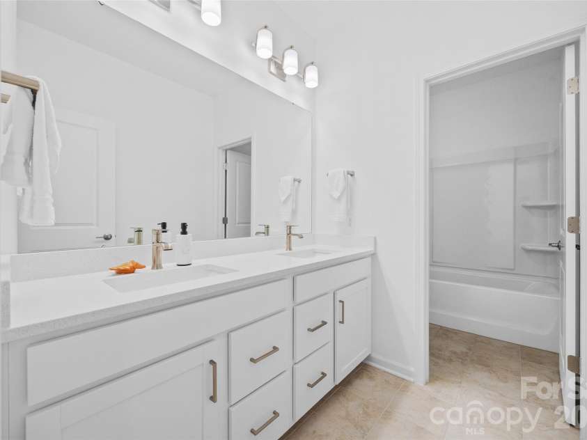 1184 Lost Cove Road, Indian Land, SC 29707.  MLS# CAR4406787, YatesRealty ID 39969. Secondary Bath