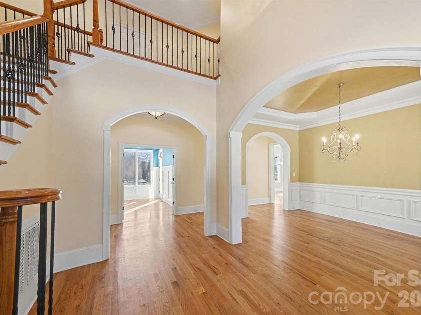 4526 Island Waters Drive, Denver, NC 28037.  MLS# CAR4341162, YatesRealty ID 3997. Entrance Foyer into Formal Dining Room