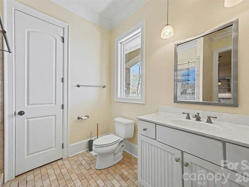 4526 Island Waters Drive, Denver, NC 28037.  MLS# CAR4341162, YatesRealty ID 3997. Lower level bathroom