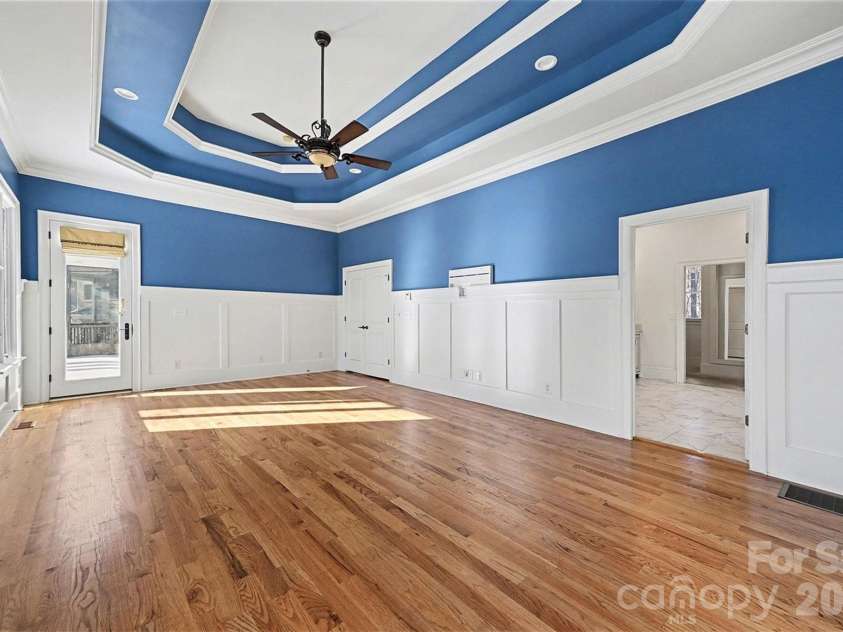 4526 Island Waters Drive, Denver, NC 28037.  MLS# CAR4341162, YatesRealty ID 3997. Primary Bedroom