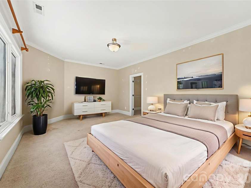 4526 Island Waters Drive, Denver, NC 28037.  MLS# CAR4341162, YatesRealty ID 3997. Upper level bedroom 3 *Virtually Staged*