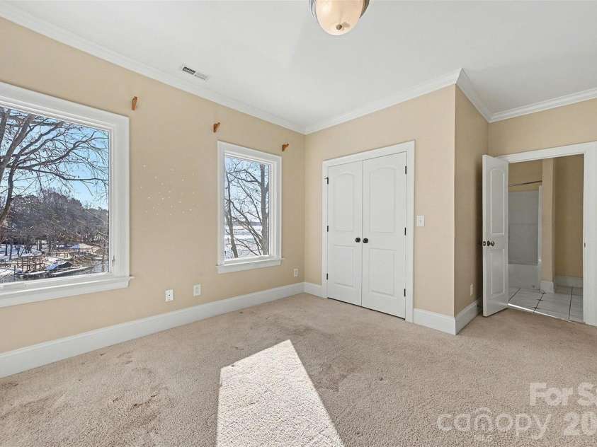 4526 Island Waters Drive, Denver, NC 28037.  MLS# CAR4341162, YatesRealty ID 3997. Upper level bedroom 4