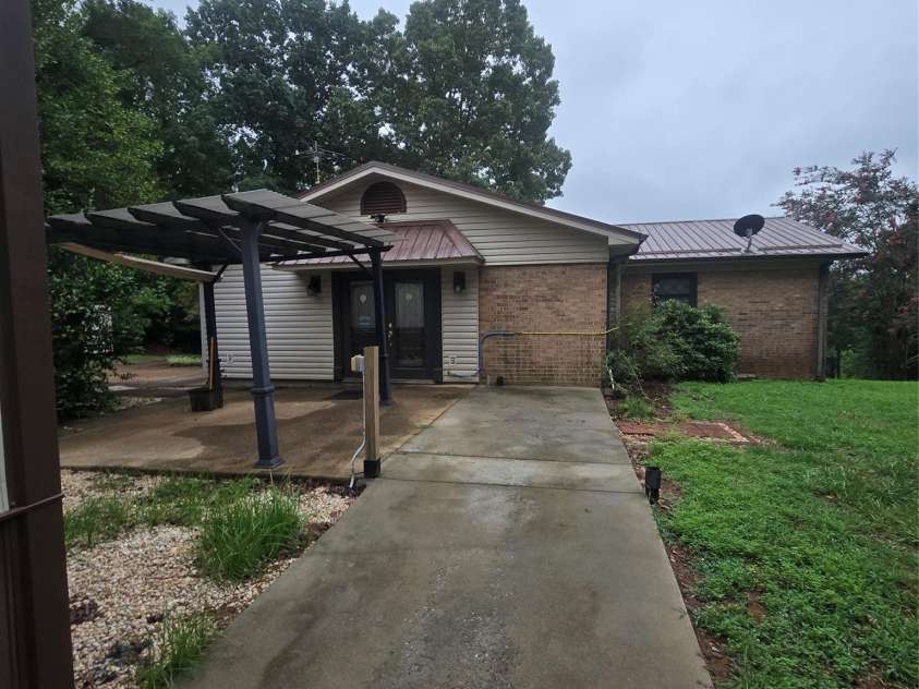 2734 Orchard Street, Newton, NC 28658.  MLS# CAR4407712, YatesRealty ID 39970. 