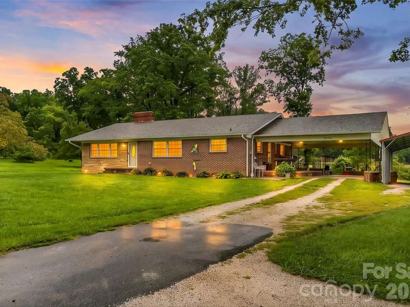8647 US 221 Highway, Marion, NC 28752.  MLS# CAR4407828, YatesRealty ID 39972. 