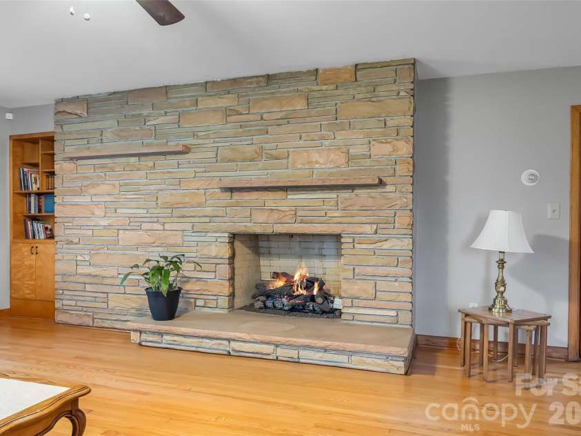 8647 US 221 Highway, Marion, NC 28752.  MLS# CAR4407828, YatesRealty ID 39972. 
