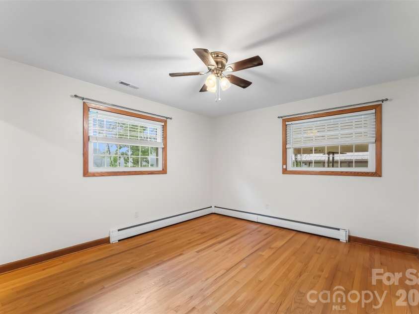 8647 US 221 Highway, Marion, NC 28752.  MLS# CAR4407828, YatesRealty ID 39972. 