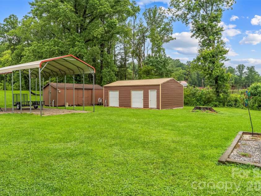 8647 US 221 Highway, Marion, NC 28752.  MLS# CAR4407828, YatesRealty ID 39972. 