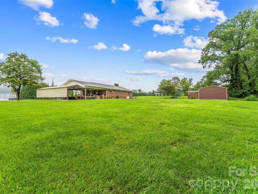 8647 US 221 Highway, Marion, NC 28752.  MLS# CAR4407828, YatesRealty ID 39972. 