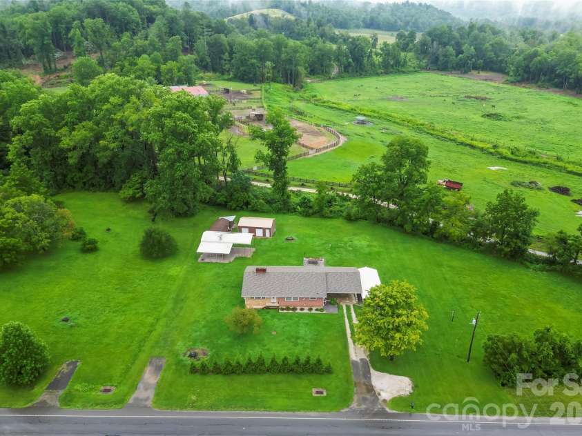8647 US 221 Highway, Marion, NC 28752.  MLS# CAR4407828, YatesRealty ID 39972. 
